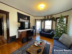 Building Photo - 56 Hobson St