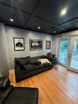 Building Photo - 109 Rumford St