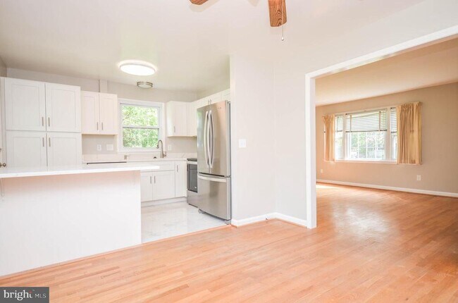 Building Photo - 3814 Archer Pl