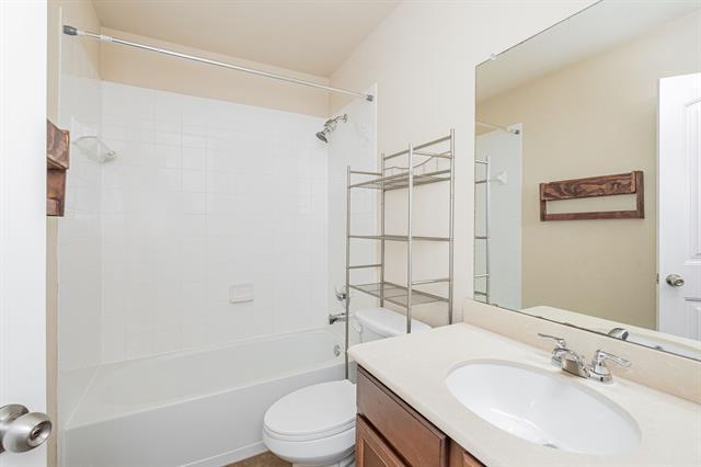 Building Photo - 3213 Elam Dr