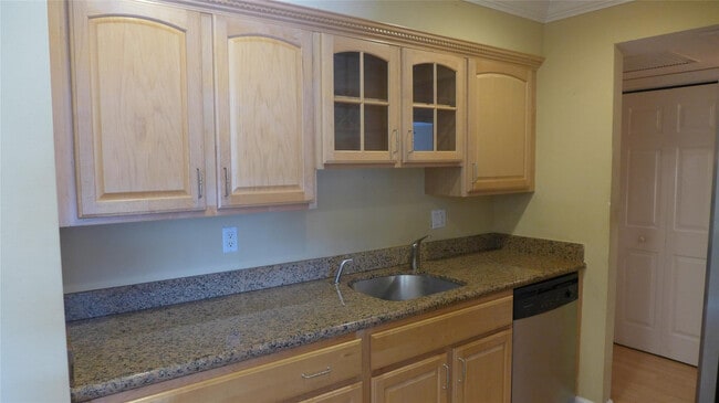 Building Photo - 1515 E Broward Blvd