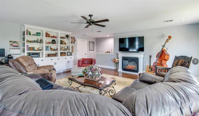 Building Photo - 6603 Westover Dr