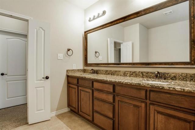 Building Photo - 4261 Comanche Dr