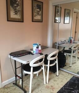 Living room - 923 6th St