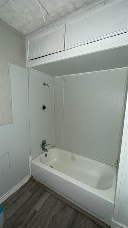 Building Photo - 310 N Rock Island St