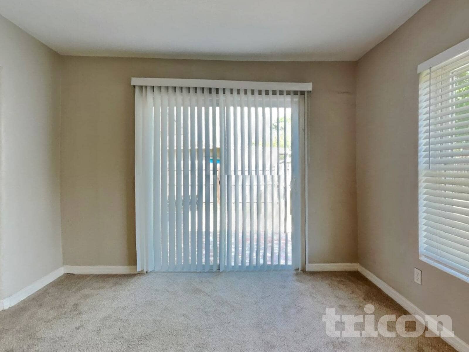 Building Photo - 1253 Jasmine Way