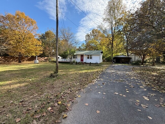 Building Photo - House in Grand Rivers