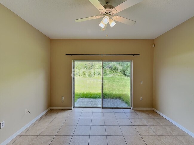 Building Photo - 3112 Dasha Palm Dr