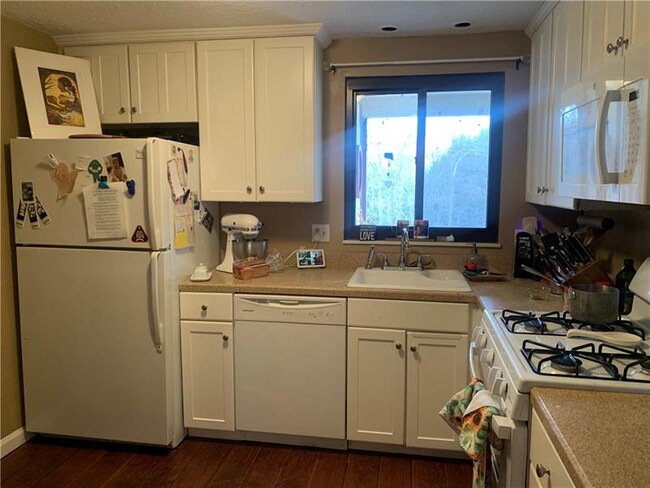 Building Photo - 4471 Laurel Oak Dr