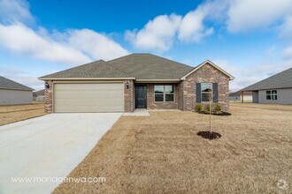 Building Photo - Cozy 4 Bedroom Elkins Home! Lots of upgrad...