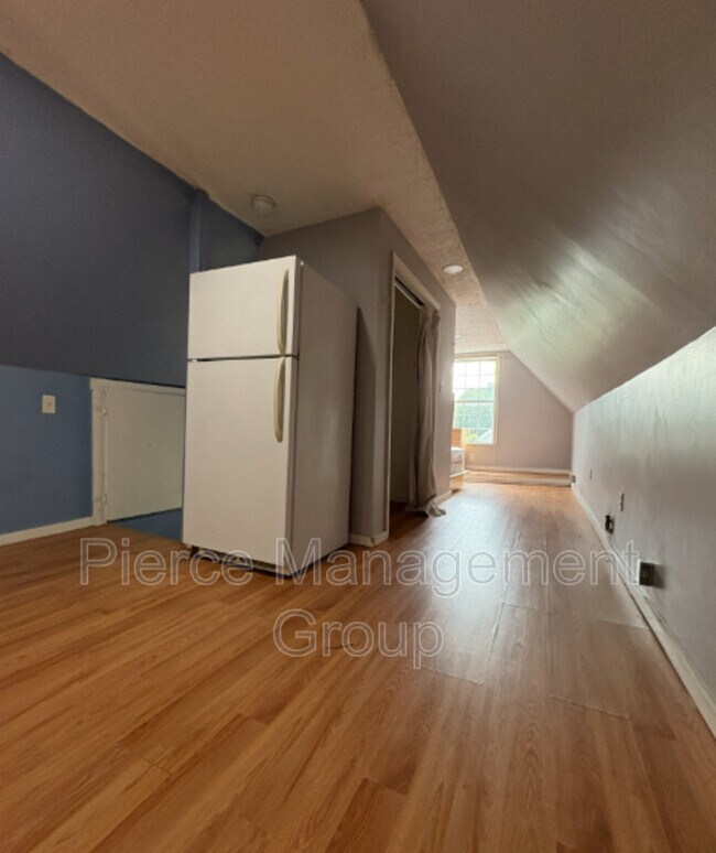 Building Photo - 140 Rumford St