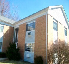 Building Photo - 13-23 Bissell Street