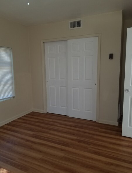 Building Photo - 1420 S Betty Ln