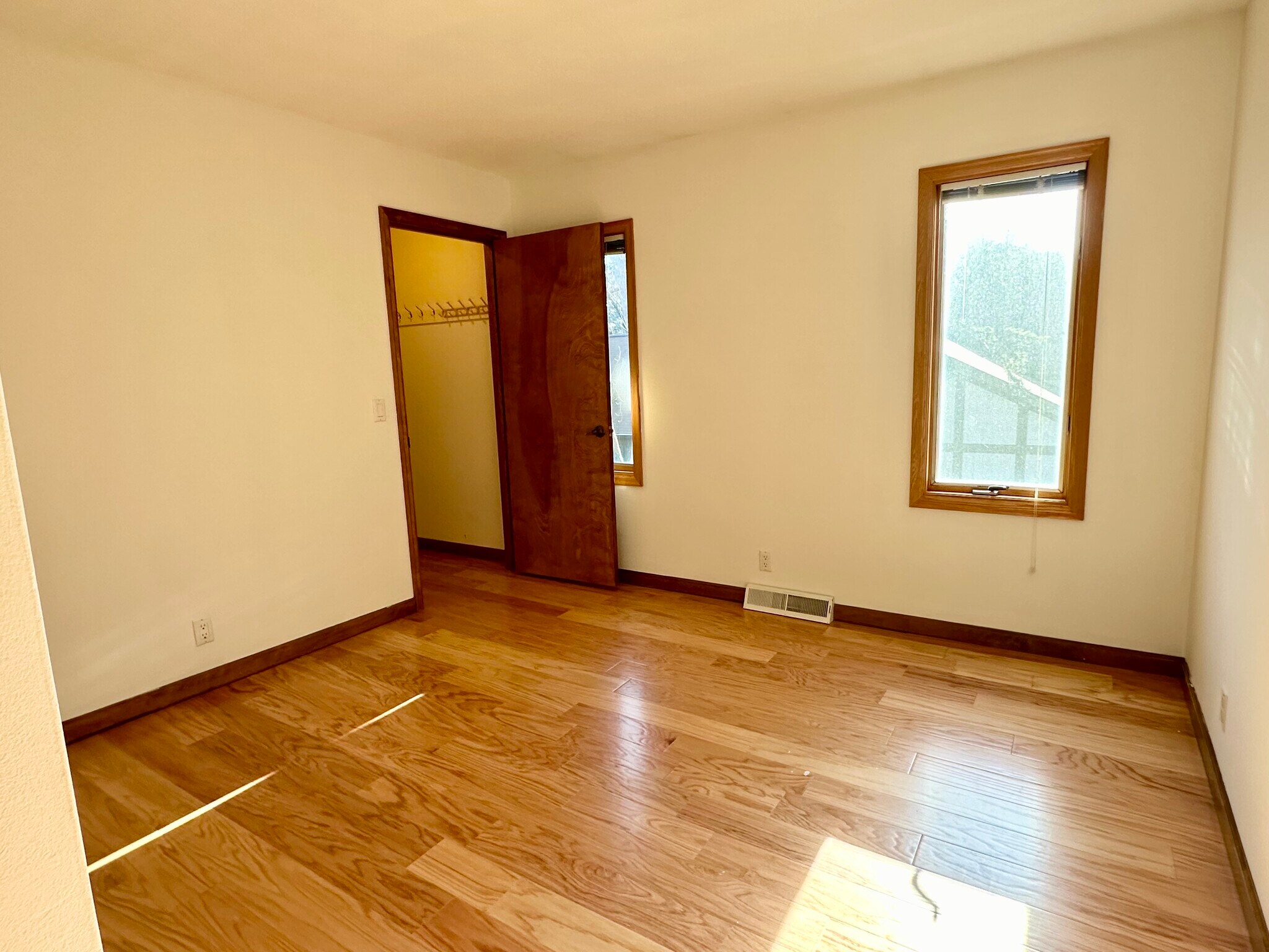 Building Photo - 7303 Glouchester Dr