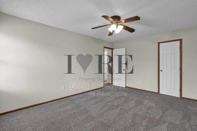 Building Photo - 5066 Ivywild Ave