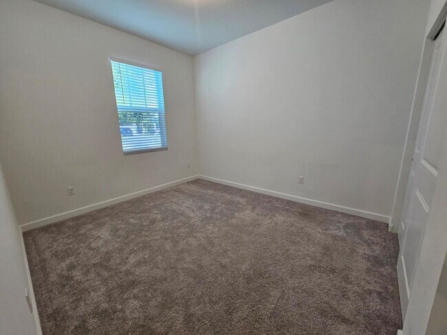 Building Photo - 1374 Tangled Orchard Tr