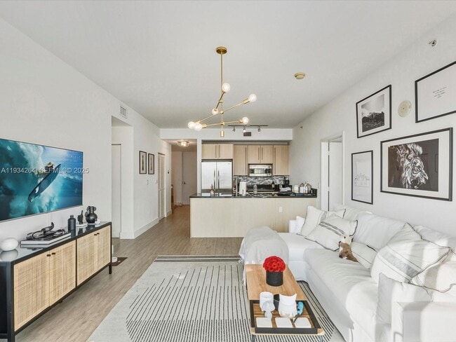 Building Photo - 1111 SW 1st Ave