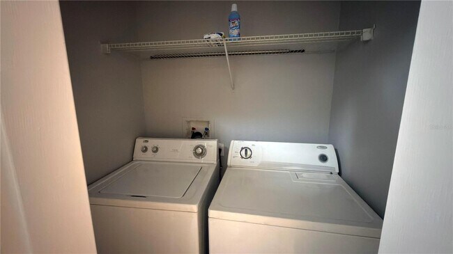 Building Photo - 627 Fisher Ct