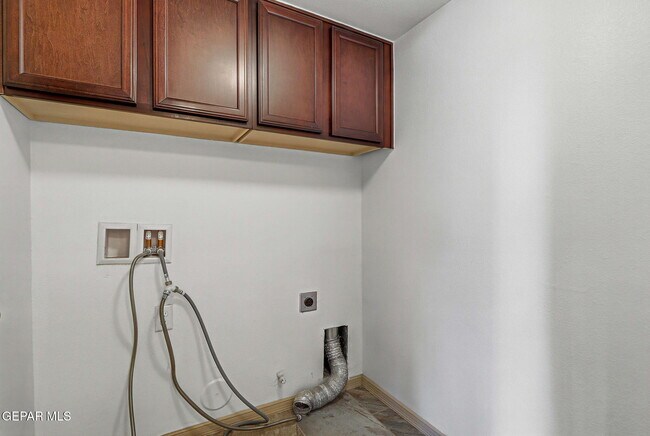 Building Photo - 6524 Latimer Place