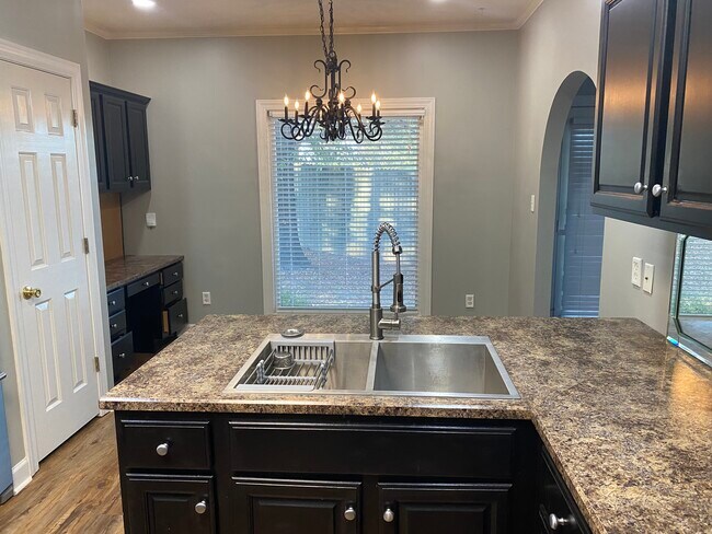 Building Photo - 35 Winchester Cv