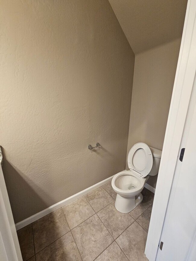 Building Photo - 3593 Juanipero Way