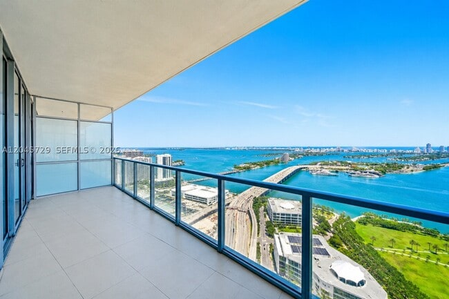 Building Photo - 1100 Biscayne Blvd