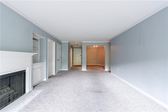 Building Photo - 27306 Plantation Dr NE