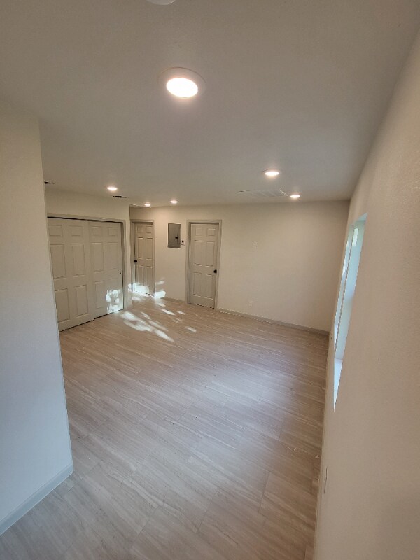 Building Photo - 2417 Castroville Rd