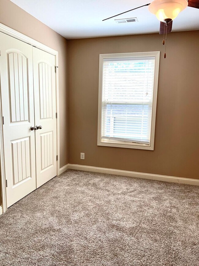Building Photo - 1053 Quiver Ln