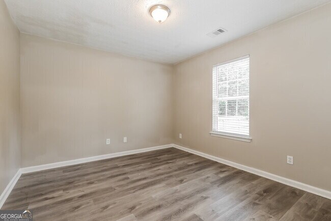 Building Photo - 272 Grover Turner Way