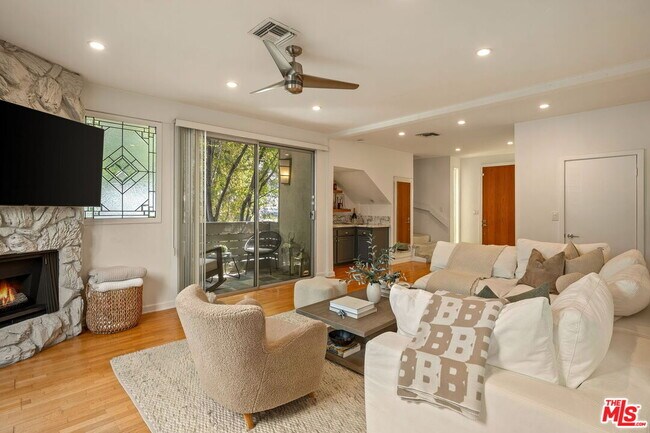 Building Photo - 1338 Harvard St