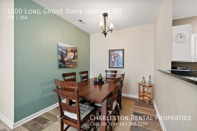 Building Photo - 1600 Long Grove Dr