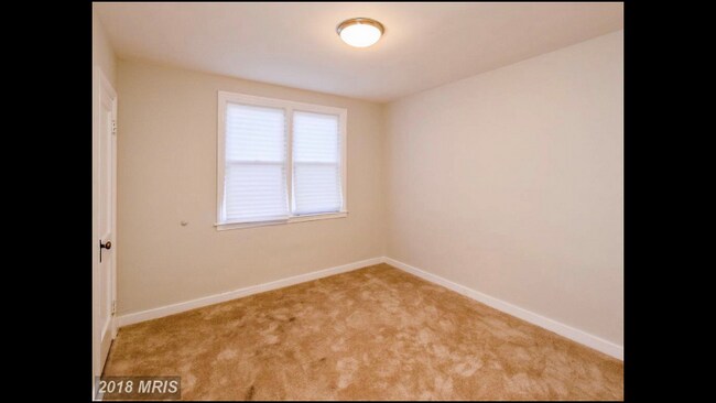 Building Photo - 2038 Grinnalds Ave
