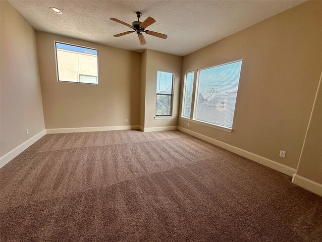 Building Photo - 1205 Birdsall St