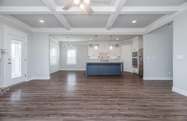 Building Photo - Like New Home in Evans