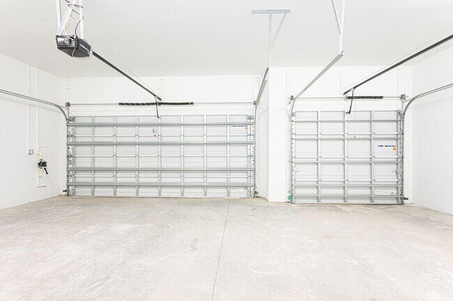 Building Photo - 1132 Haywagon Trl