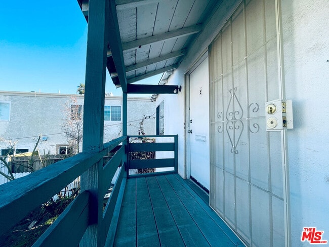 Building Photo - 2016 20th St