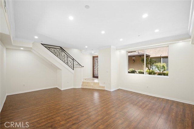 Building Photo - 345 W Loraine St