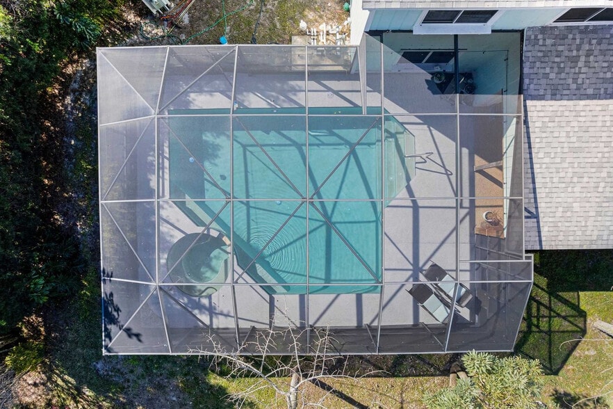 Building Photo - 366 34th Ct SW