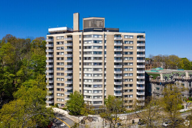 Building Photo - 1531 Beacon St