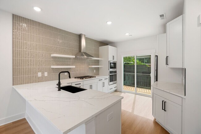 Building Photo - Contemporary 3-bedroom 2-bath in Durham
