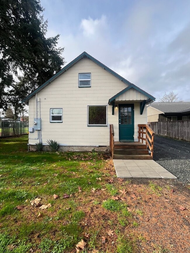 Building Photo - 3-Bedroom 2-Bathroom home in Cottage Grove