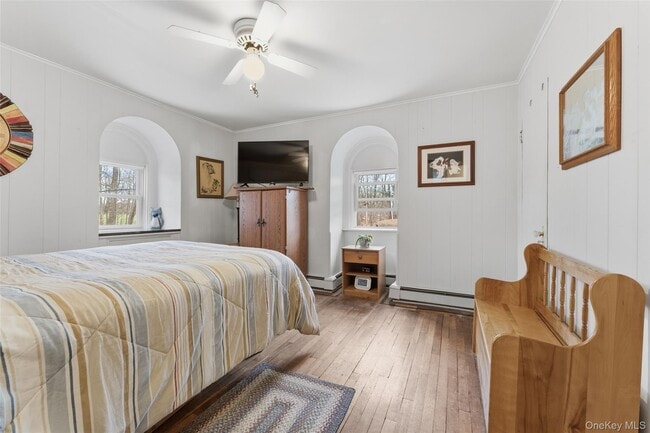 Building Photo - 598 N Lake Blvd