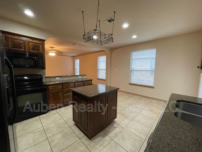 Building Photo - 532 Baverton Ln