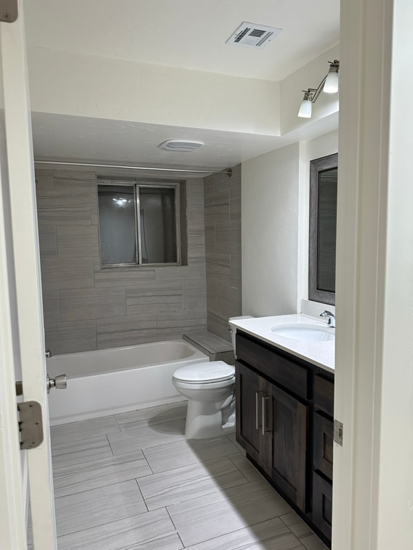 Building Photo - 1231 W 400 S