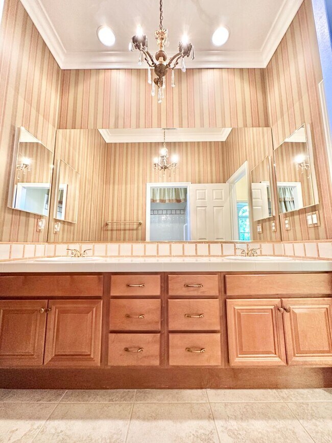 Building Photo - Beautiful Single-Level Custom Home with Serene Backyard Space in the Lovely Peppertree Park Commu...