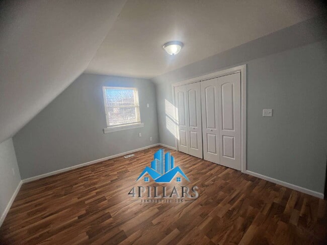 Building Photo - 5647 Sohl Ave