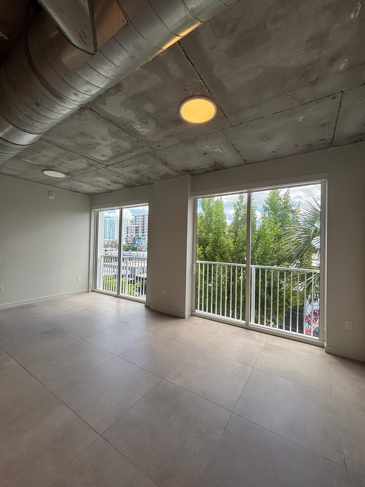 Building Photo - 113 NW 24th St