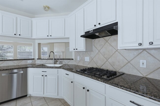 Building Photo - 22326 Merabrook Dr