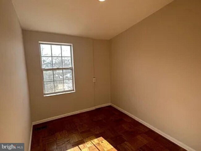 Building Photo - 1308 Randolph St NW